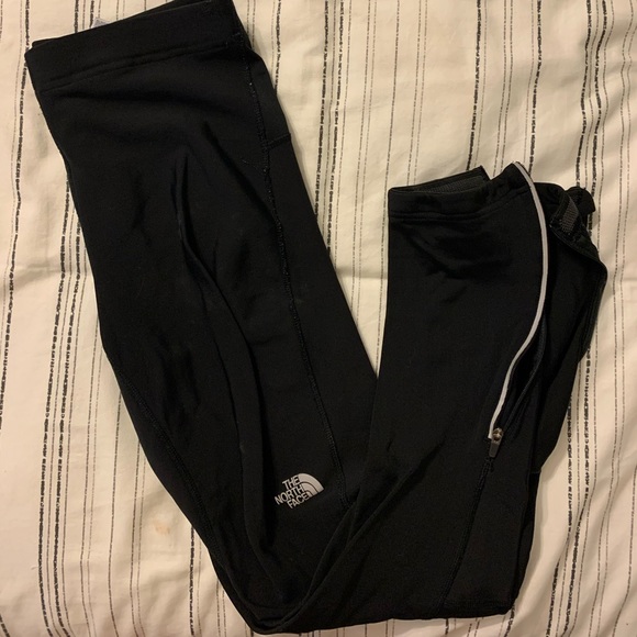 2 North Face Leggings - Picture 5 of 5